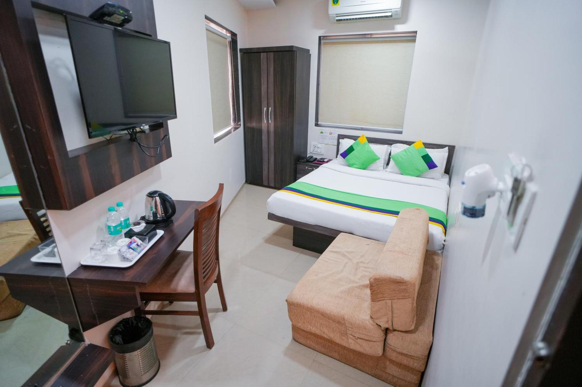 Hotel Skylink Hospitality Mahalaxmi Bombaj Exteriér fotografie