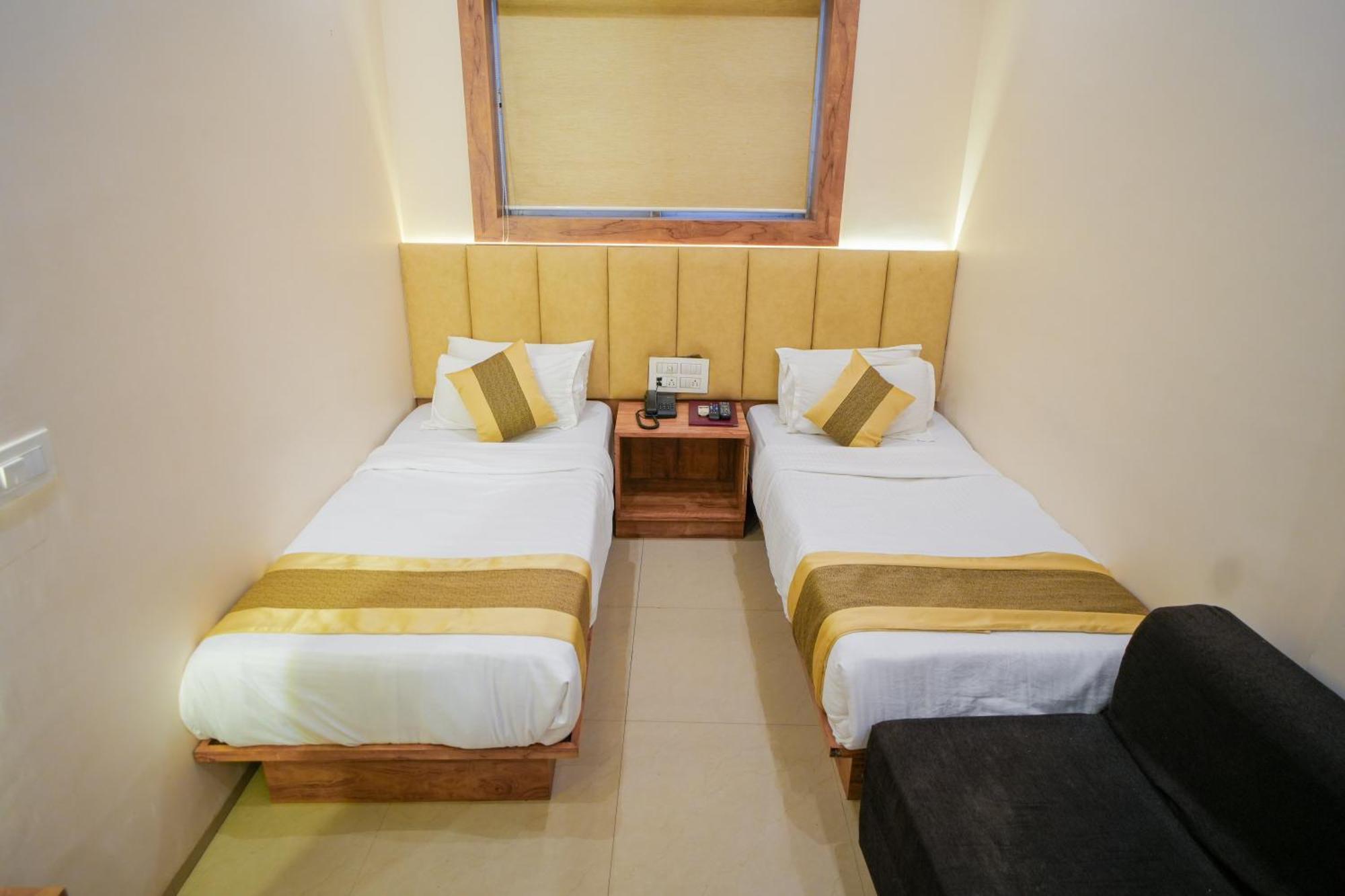 Hotel Skylink Hospitality Mahalaxmi Bombaj Exteriér fotografie