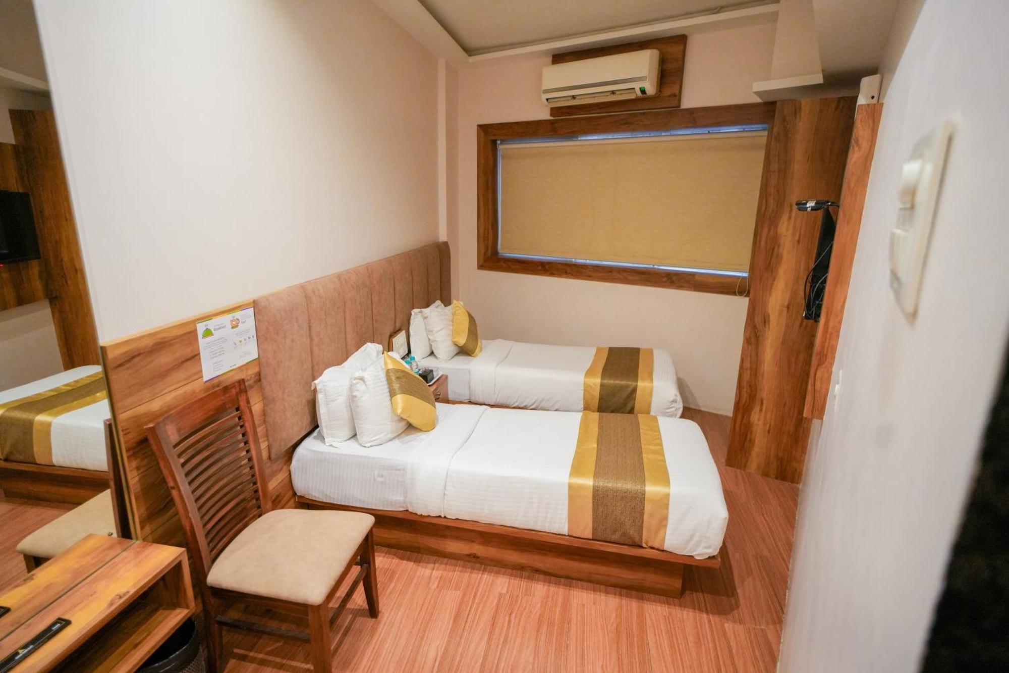 Hotel Skylink Hospitality Mahalaxmi Bombaj Exteriér fotografie
