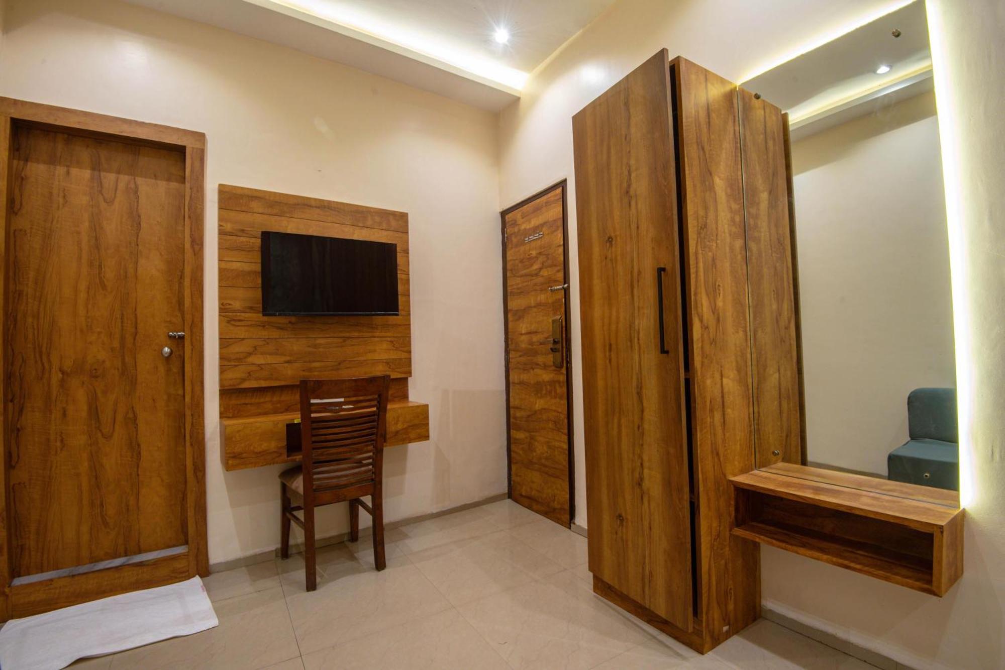 Hotel Skylink Hospitality Mahalaxmi Bombaj Exteriér fotografie