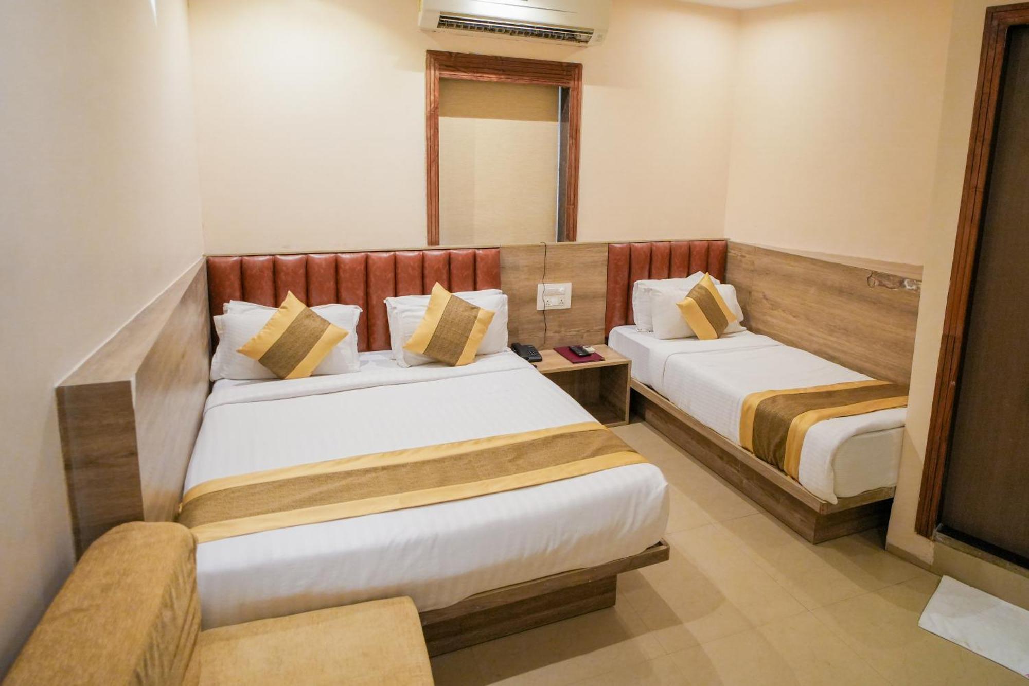 Hotel Skylink Hospitality Mahalaxmi Bombaj Exteriér fotografie